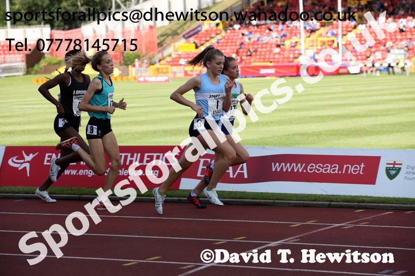 Junior girls 800 metres, 2015 English Schools Track and Field Champs., Gateshead Stadium. Photo: David T. Hewitson/Sports for All Pics